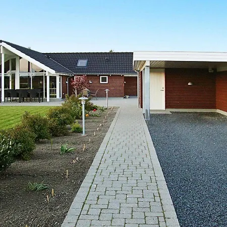 Holiday home Blommestien Ii